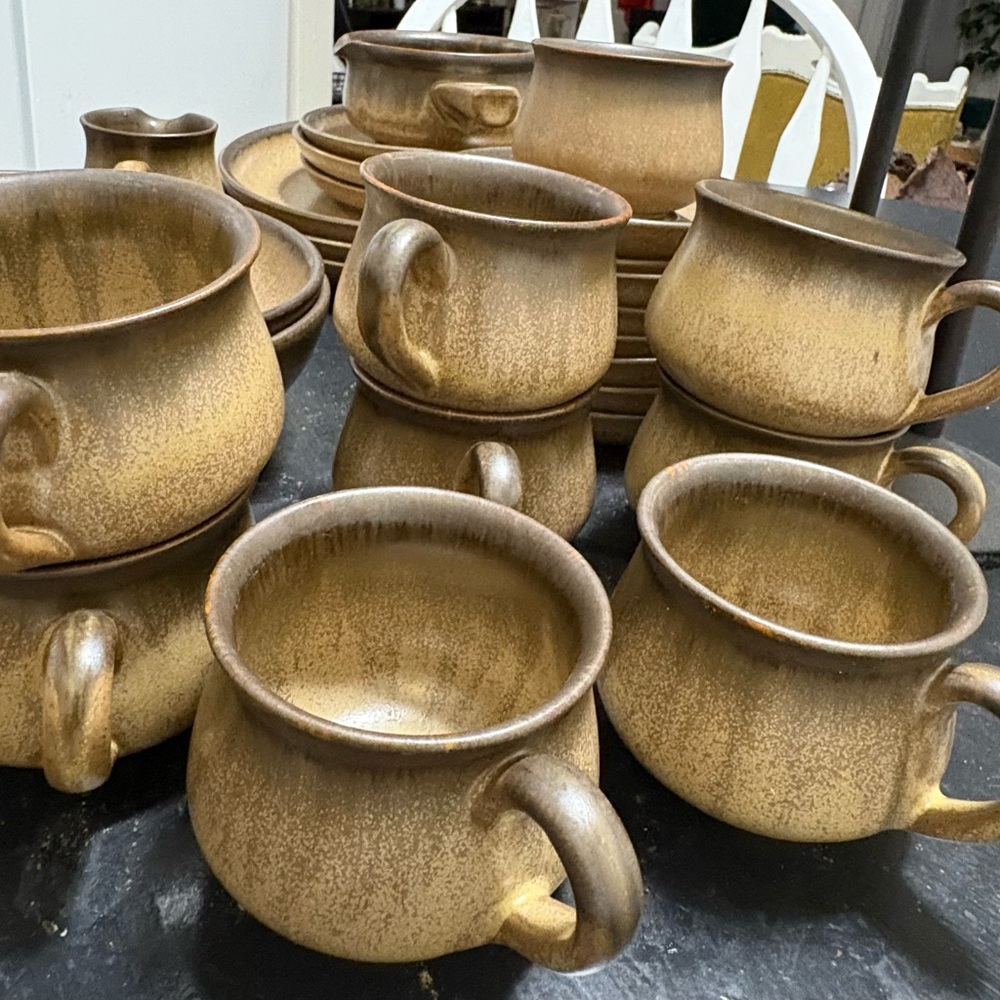 27 Pieces Denby VINTAGE "Romany Brown" England, Coffee & Tableware Set. - Picture 2 of 6